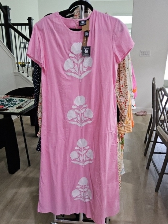 Madison Mathews Dresses & Skirts - Pink Embroidered Floral Midi Dress|| Size Large